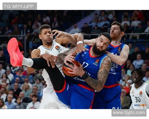 阿纳多卢艾菲斯与皇家马德里激战正酣谁将赢得胜利的荣耀 阿纳多卢艾菲斯与皇家马德里激战正酣谁将赢得胜利的荣耀